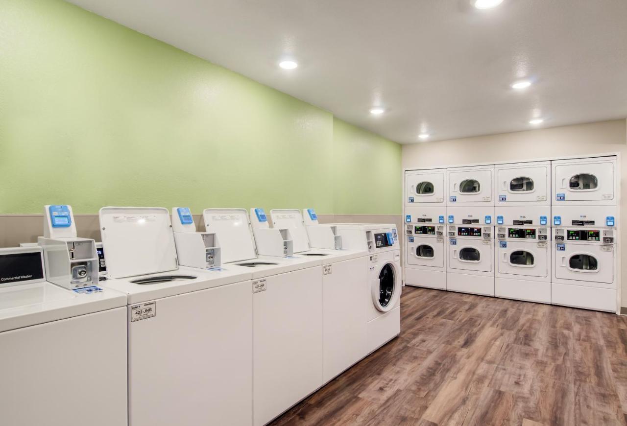 Woodspring Suites Thornton-North Denver Buitenkant foto